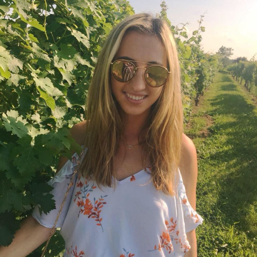 Meet your Posher, Taylor